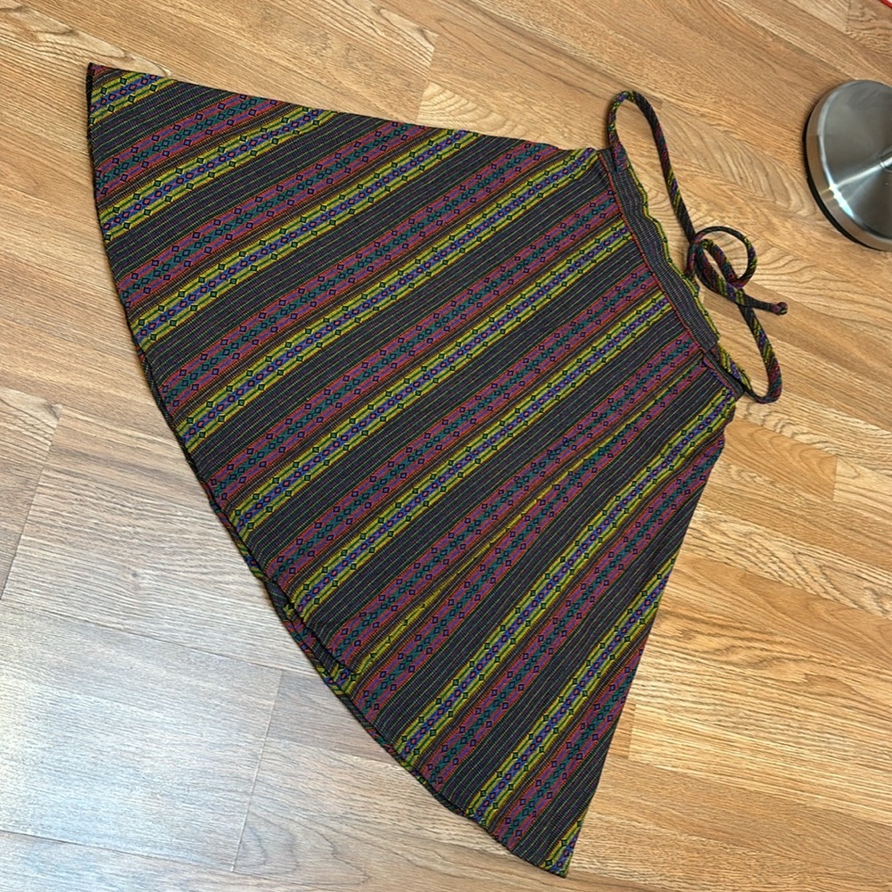 Vintage 1970’s Fritzi, woven multicolor true wrap hippie midi skirt. Size 9/10.